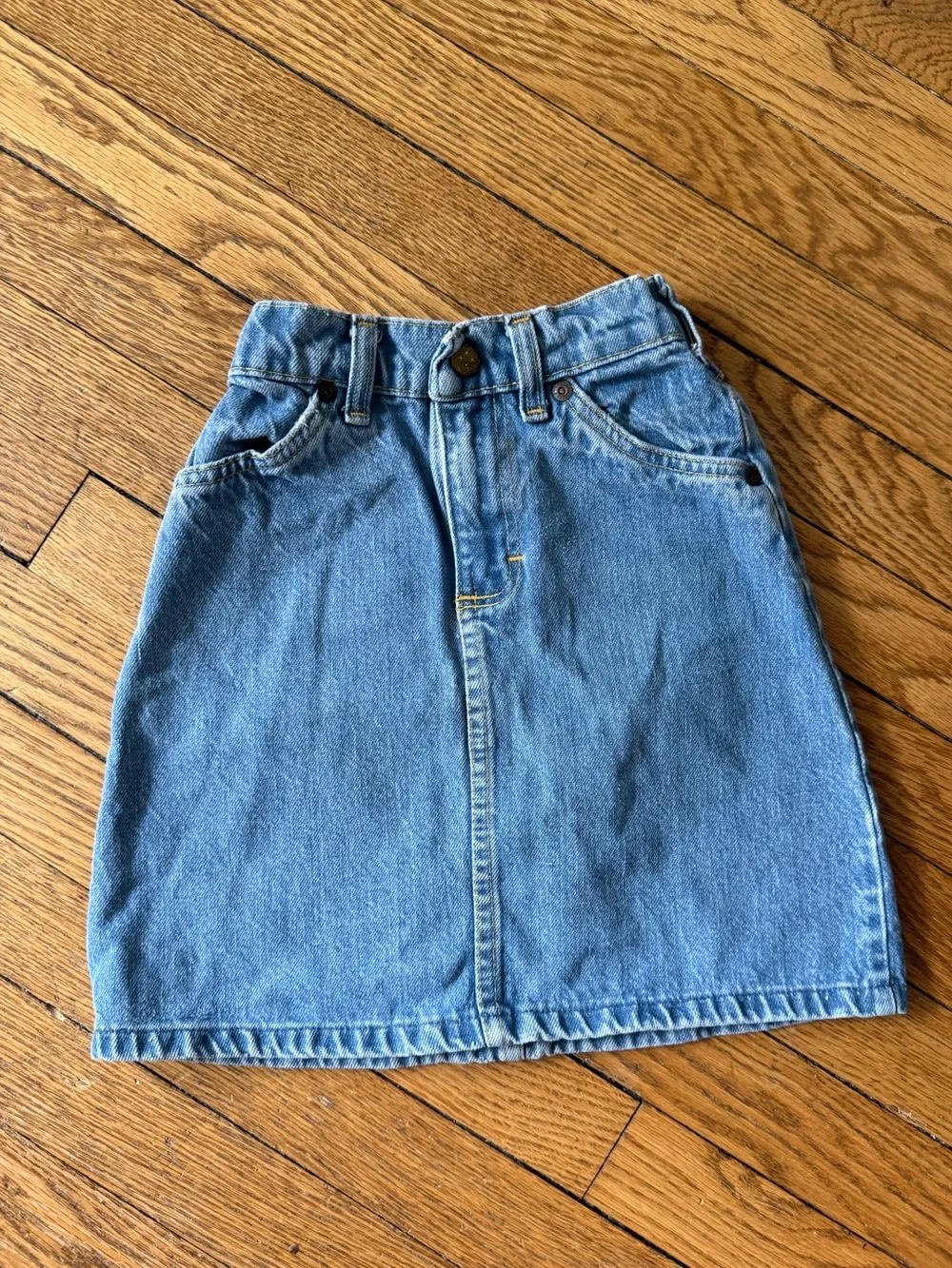 OshKosh B'gosh Light Blue Denim Skirt - Size 6